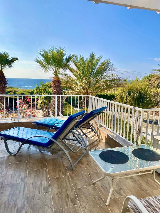 Coral Bay Modern Renovated Apartment By The Sea Пафос Экстерьер фото